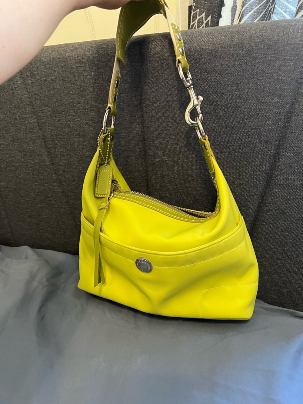 Stunning Vintage 2005 Coach Hampton Hobo Bag – Lime Yellow / Chartreuse 🍋